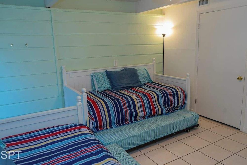 Caribbean Vibes House