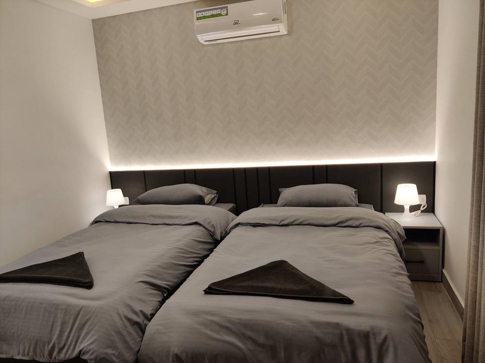 Luxury Room 42m Near Downtown And All Services