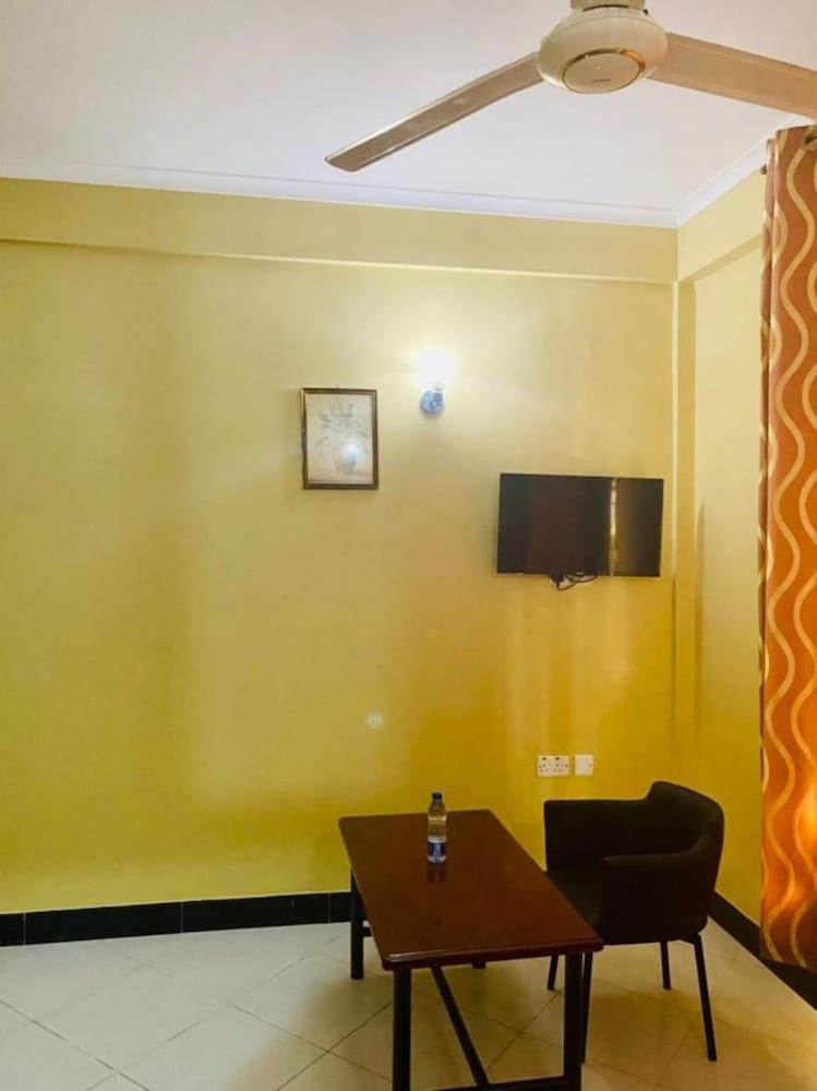 Mambosasa View Executive Hotel