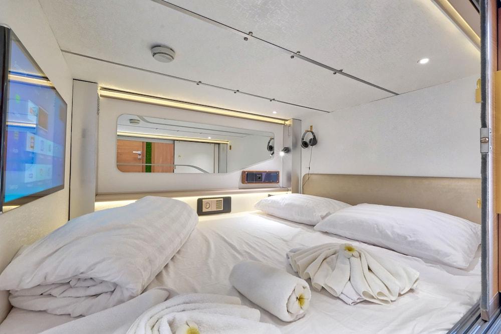 Ljubljana Capsule Hostel