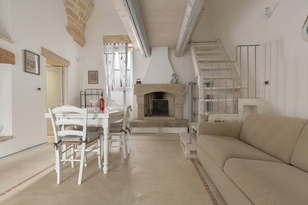 2512 Antico Palazzo Rolli - Stanza del Camino