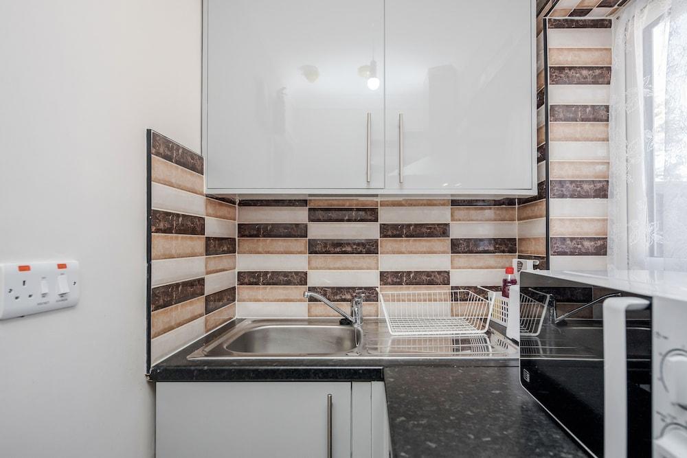 Remarkable 1-bed Studio in Dagenham