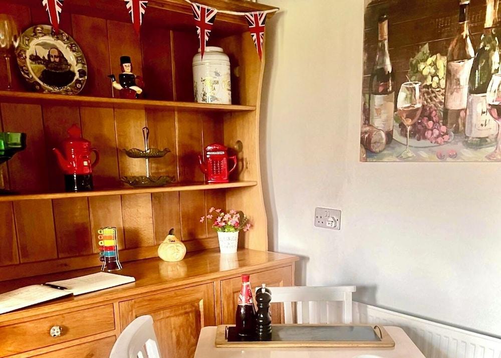 18th Century Cosy Cottage With Stunning Views