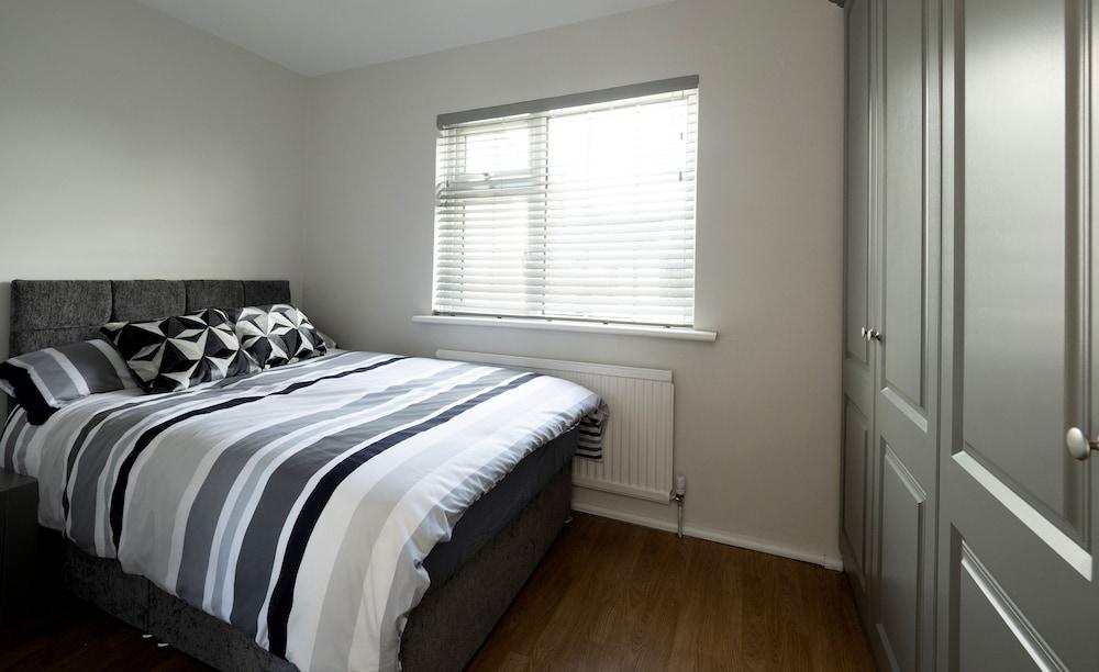 Charming 4-bed Cottage in Dungannon