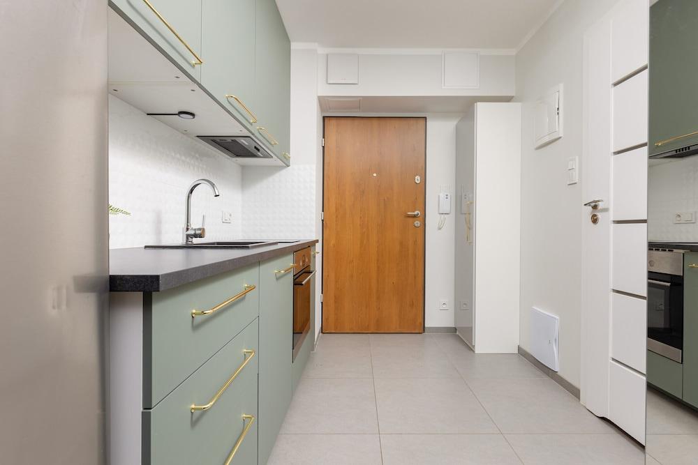 Kokoryczki Studio Warsaw by Renters