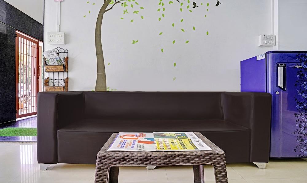 Itsy Hotels Oasis Pride