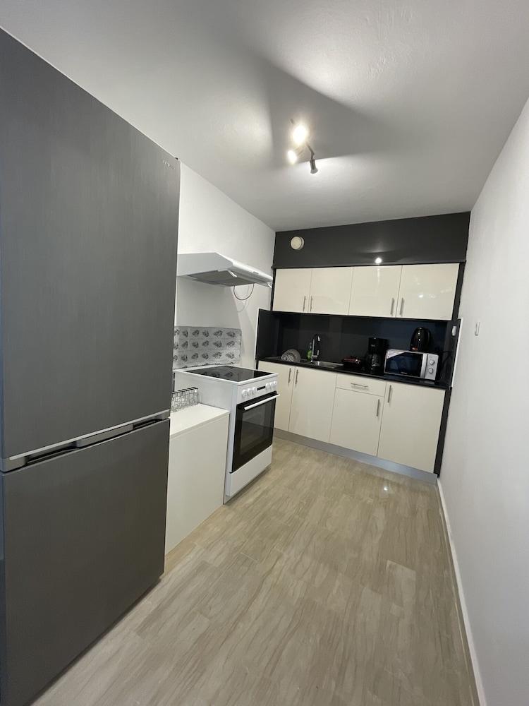 Charming 2-bed Apartment in Kallithea