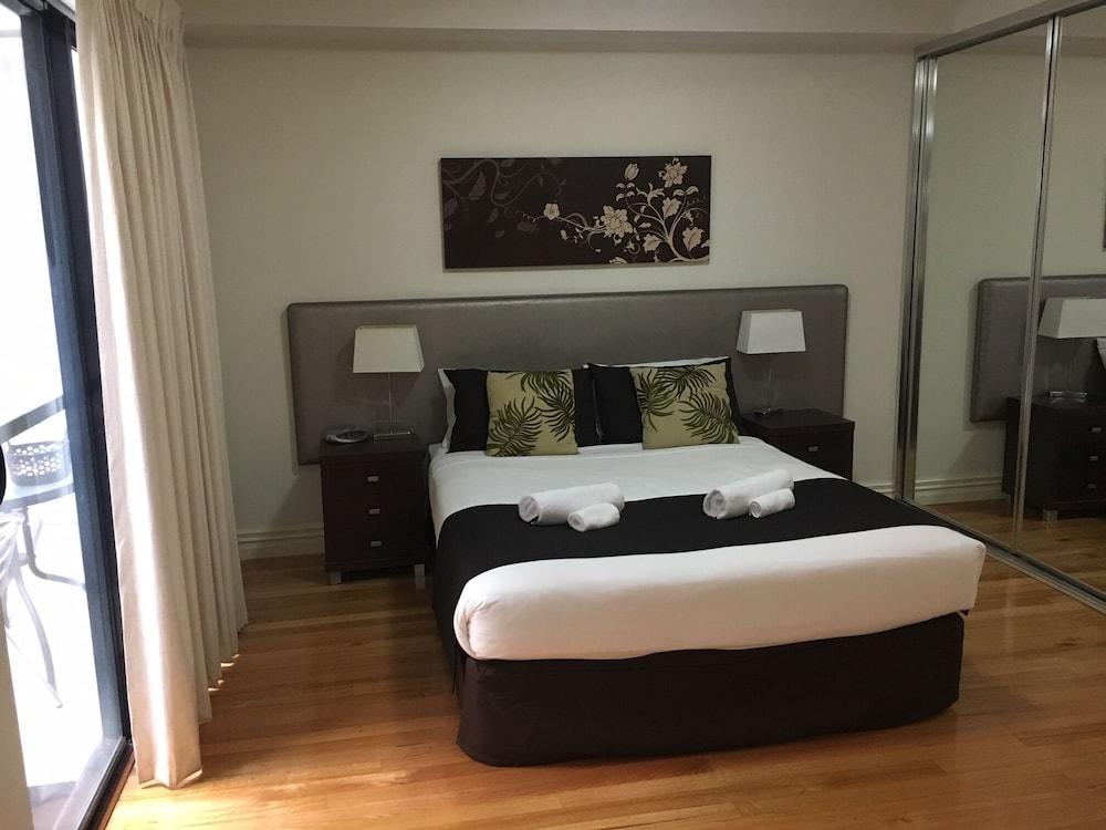 Fremantle Harbourside  Apartments