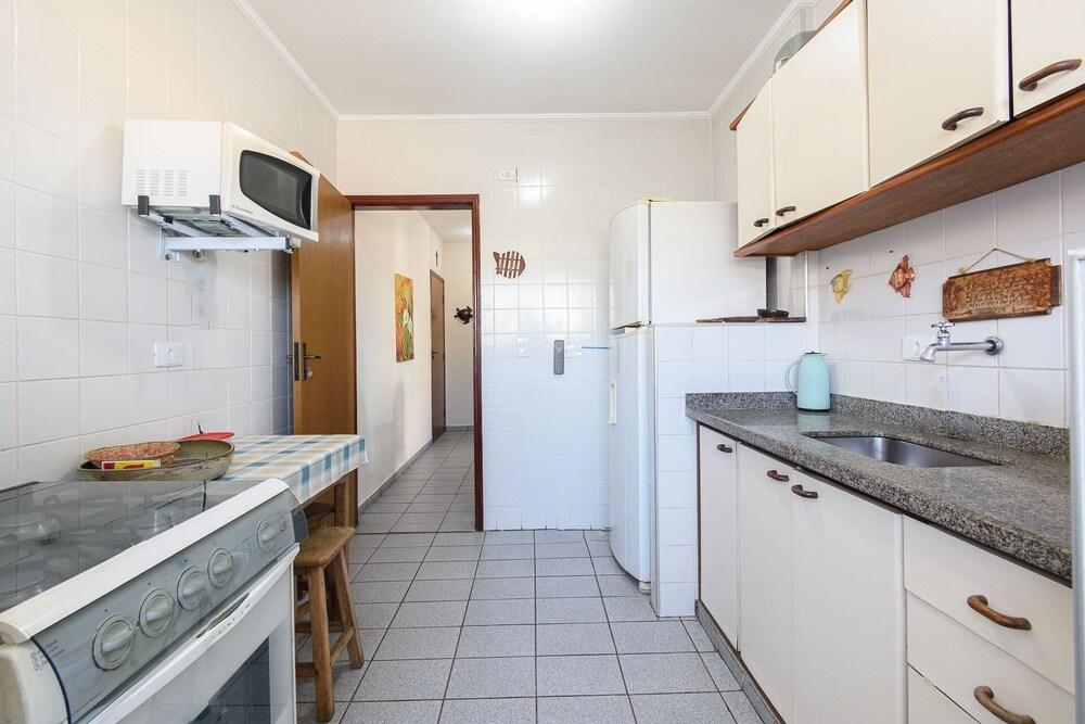 Raridade - Apt próx praia vista mar ar con