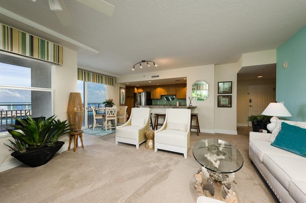 Unit 103 Opus - 3 Bedroom Ocean Front