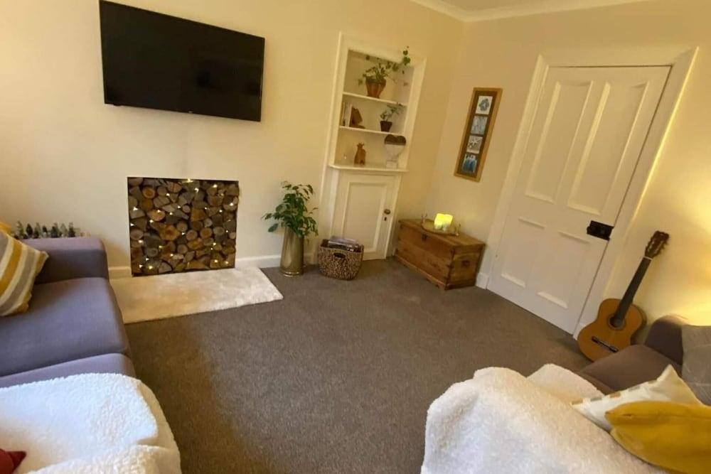 Newburghaprtment/scotland/sleeps 4/firepit/garden