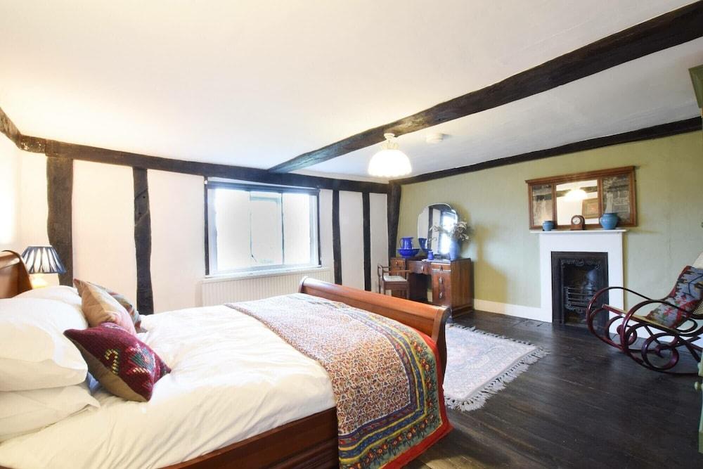 Church Farmhouse, Cookley