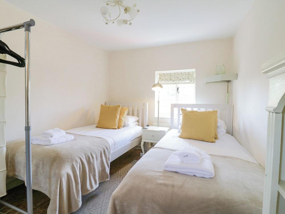 Shoemakers Cottage, Friston