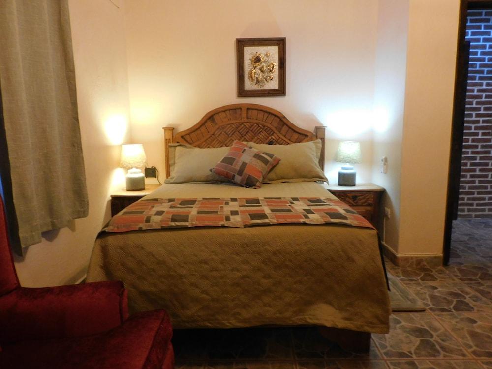 Vista Del Sol Apartments