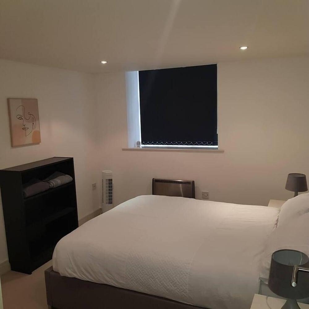 Comfy 1-bed Apartment in Huddersfield