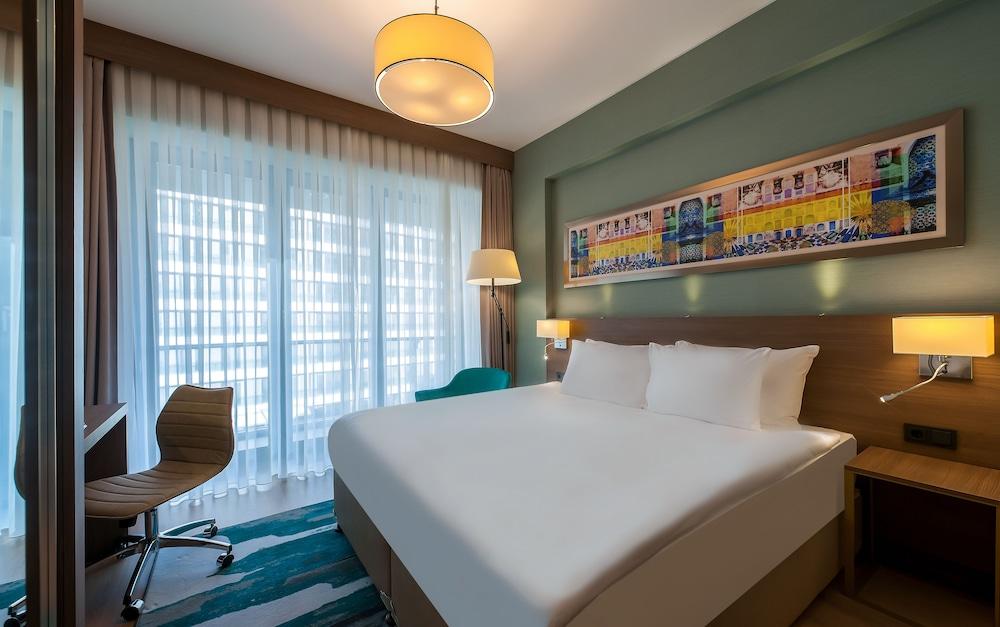 The Superior Living Batisehir