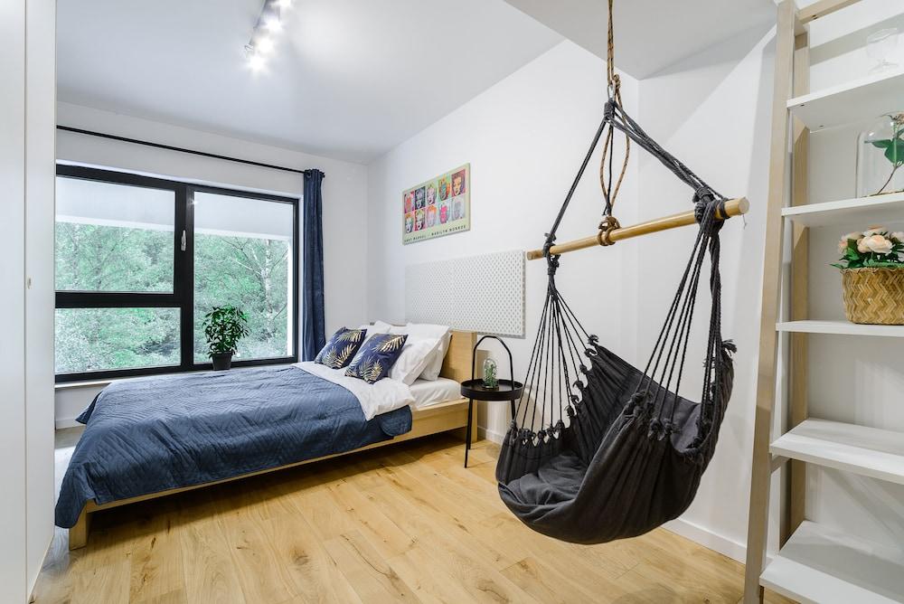 Lumina cozy 2-level apart with terrace