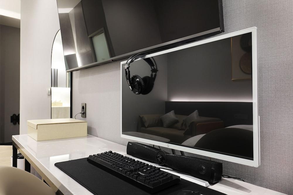 Hound Hotel Incheon Airport