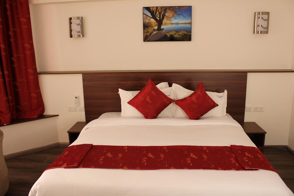 The Crossroads Hotel Westlands