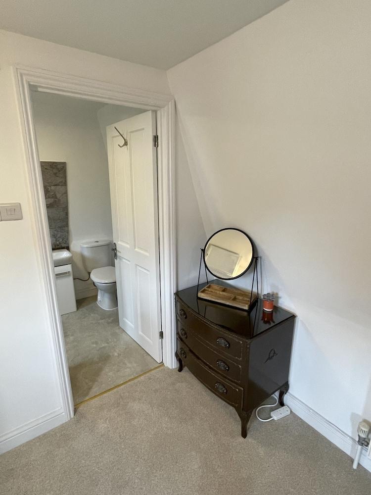 Cosy Oasis in the Heart of Clifton Village