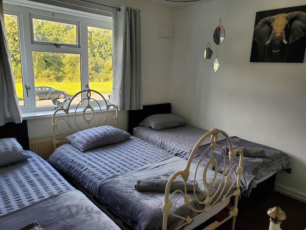 Stunning 2-bed Flat in Haverfordwest