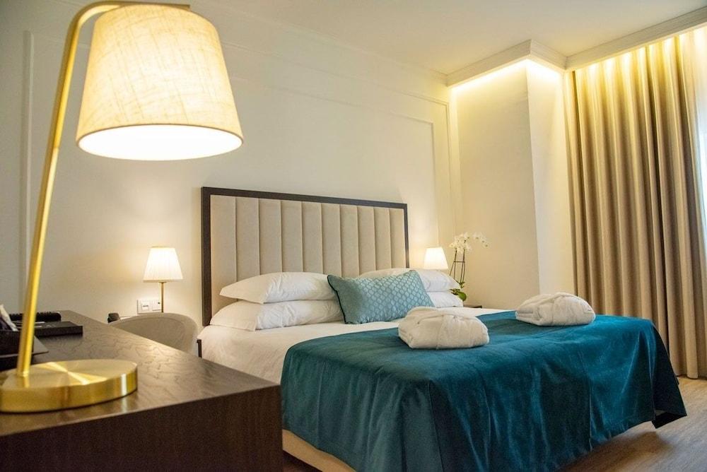 Luna Hotel de Tábua