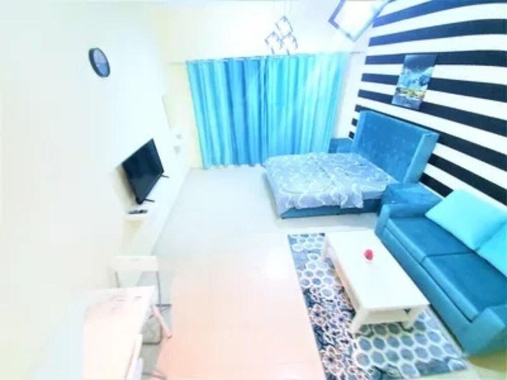 Stunning Studio Apartment With Balcony And Pool