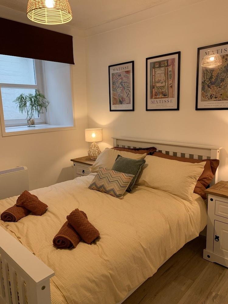 Stunning 3-bed Apartment in Ventnor