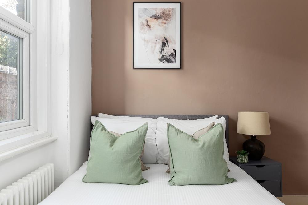 The Goldhawk Road apartments