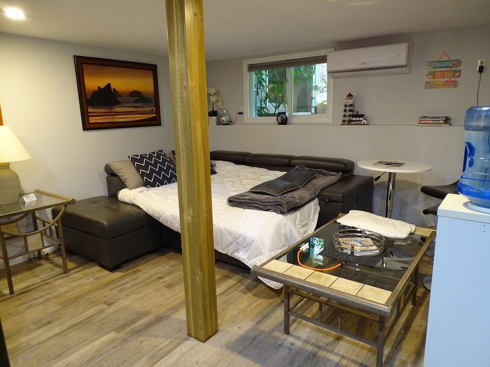 Suite at Trails End Beach House