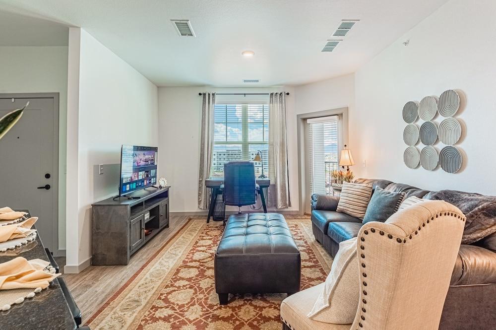 Beautiful chic modern one bedroom