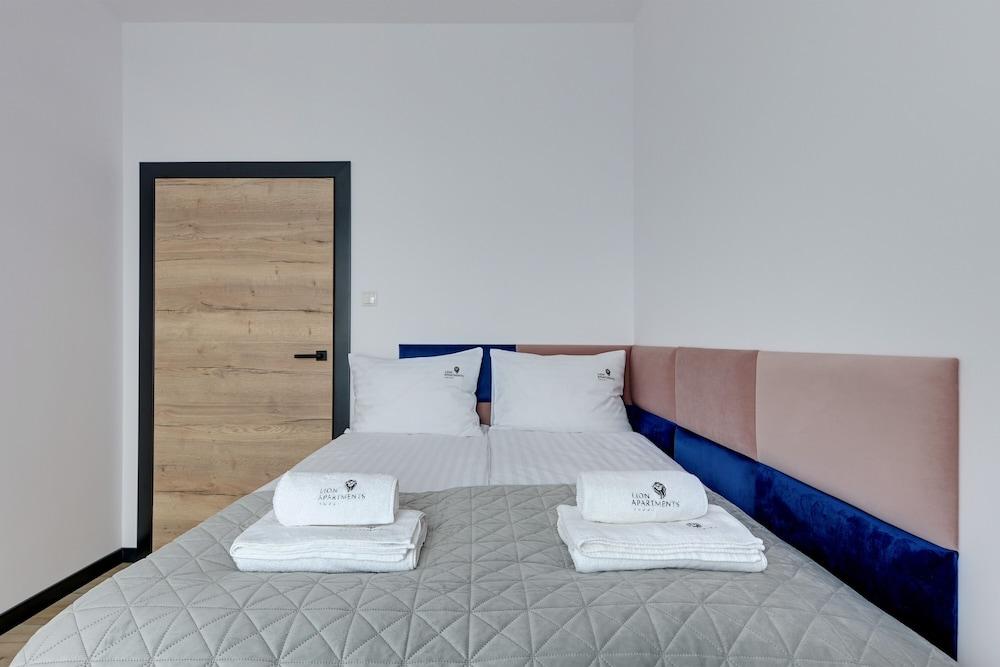 Lion Apartments - Botanica