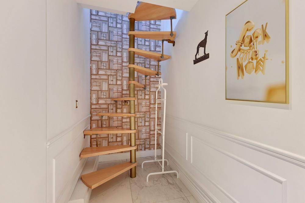 Lion Apartments - ChillSet