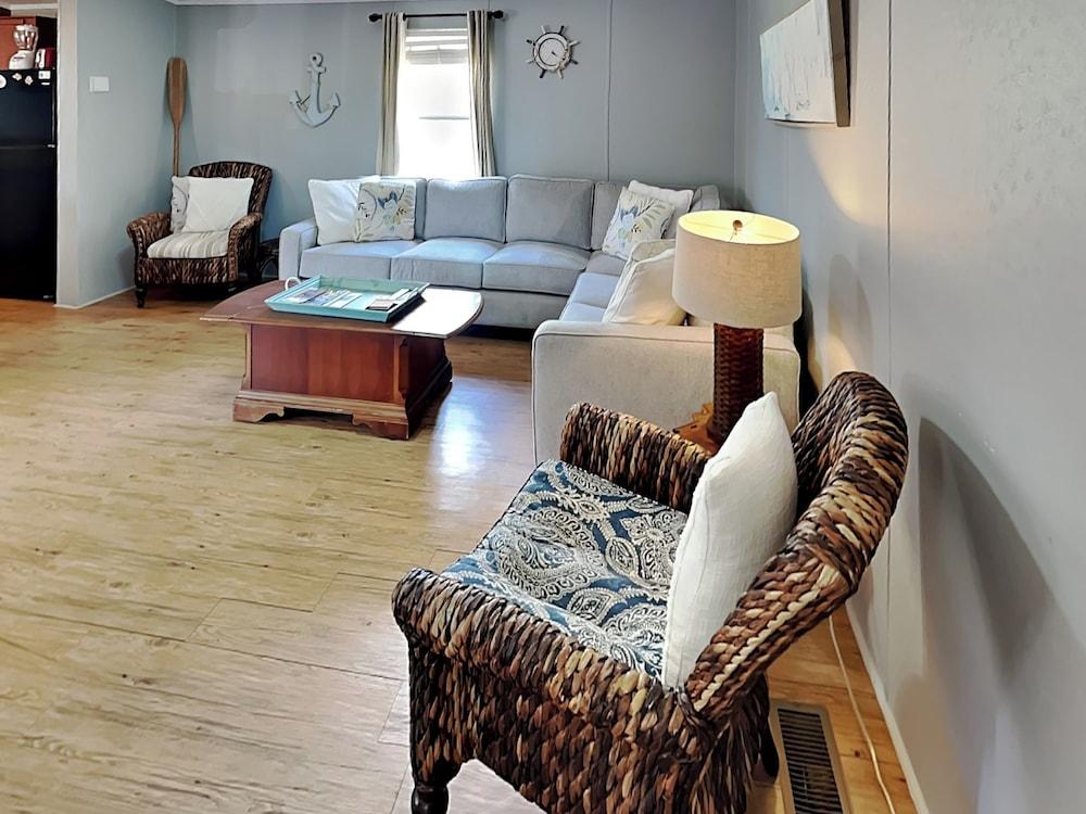 Pier Pressure by Miss Kitty’s