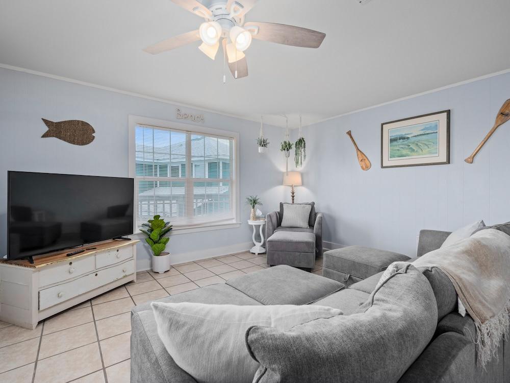 Bayside Blessing by Miss Kitty’s