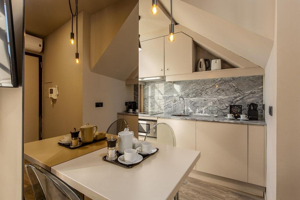 Youropo - Cl Rigos 2B