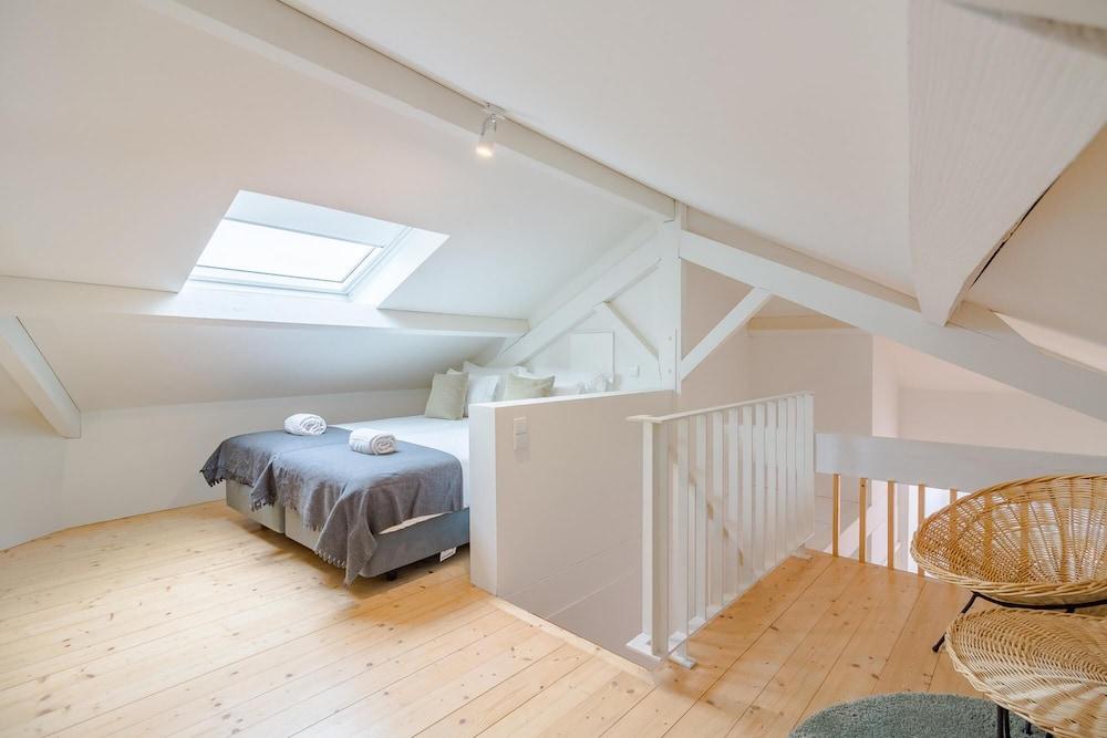 Taipas-11 in Oporto With 2 Bedrooms and 1 Bathrooms