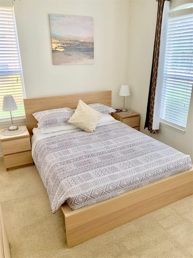 4 Bedroom Executive Pool Home With Games Room