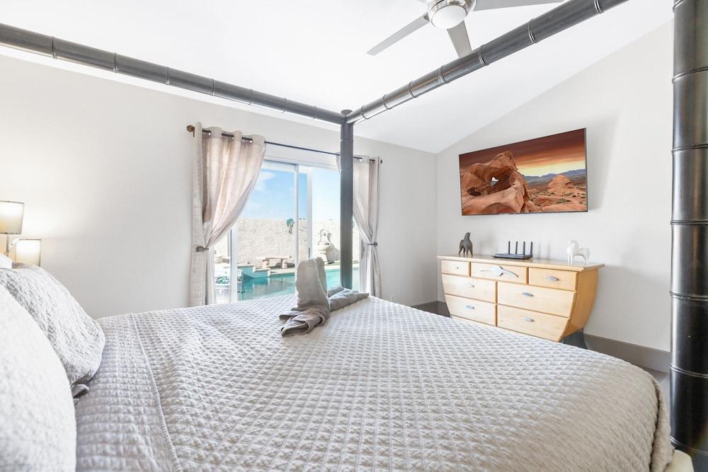 1900 Sqft House 5beds,3bath With Heated Pool,spa,bbq