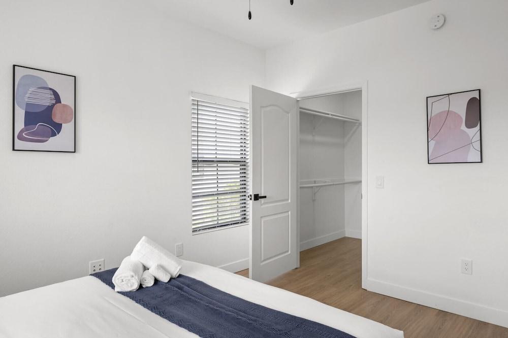 CozySuites at Chandler