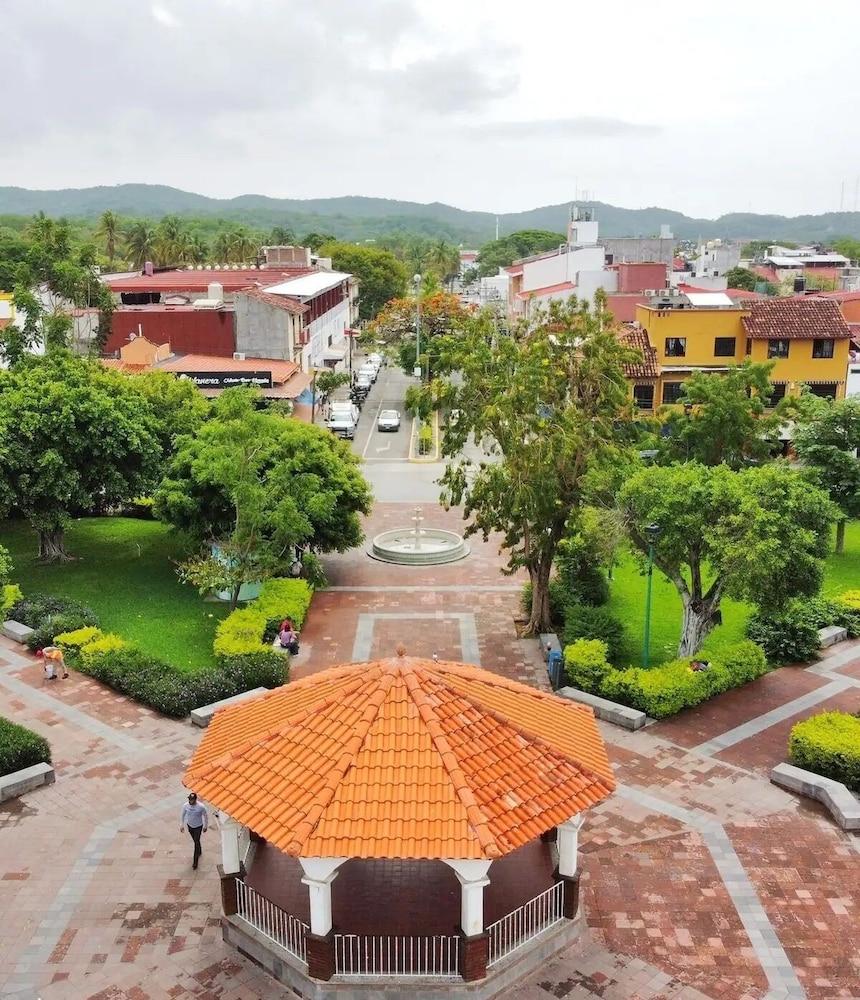 CONDO MIR  BY TRVL2HM