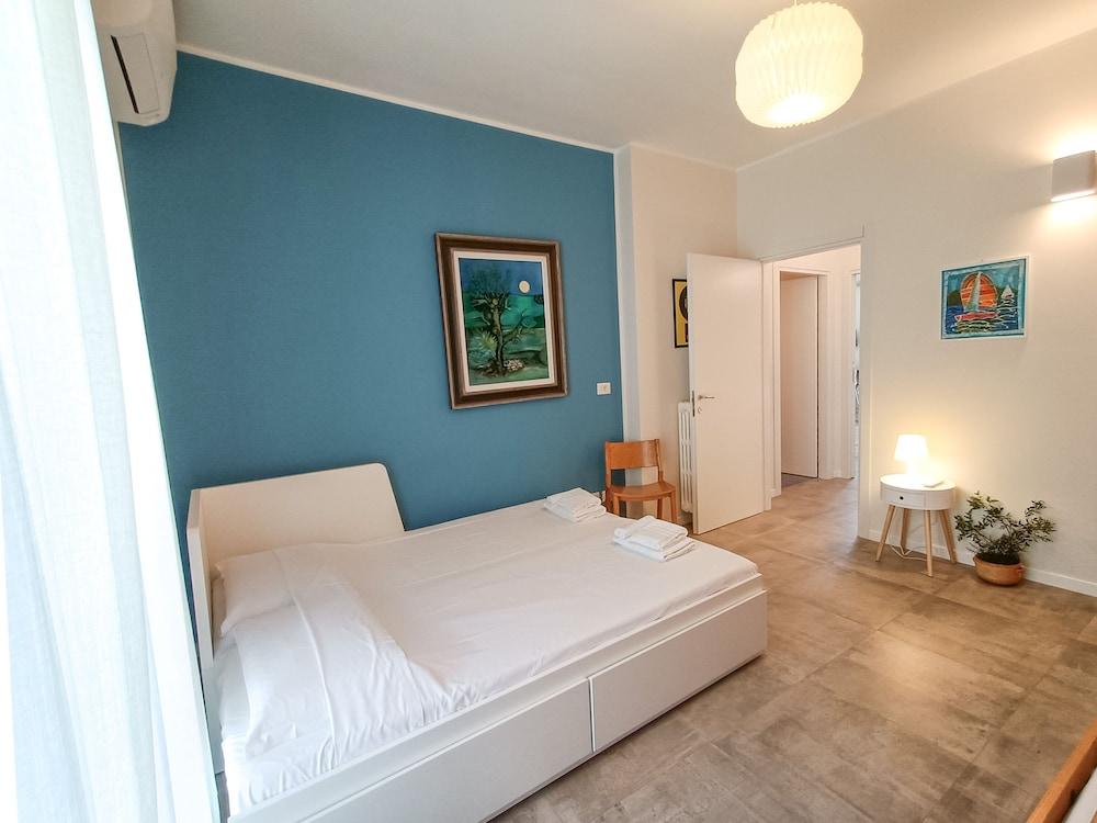 JOIVY Bright Flat W/2 Balconies & Sea View