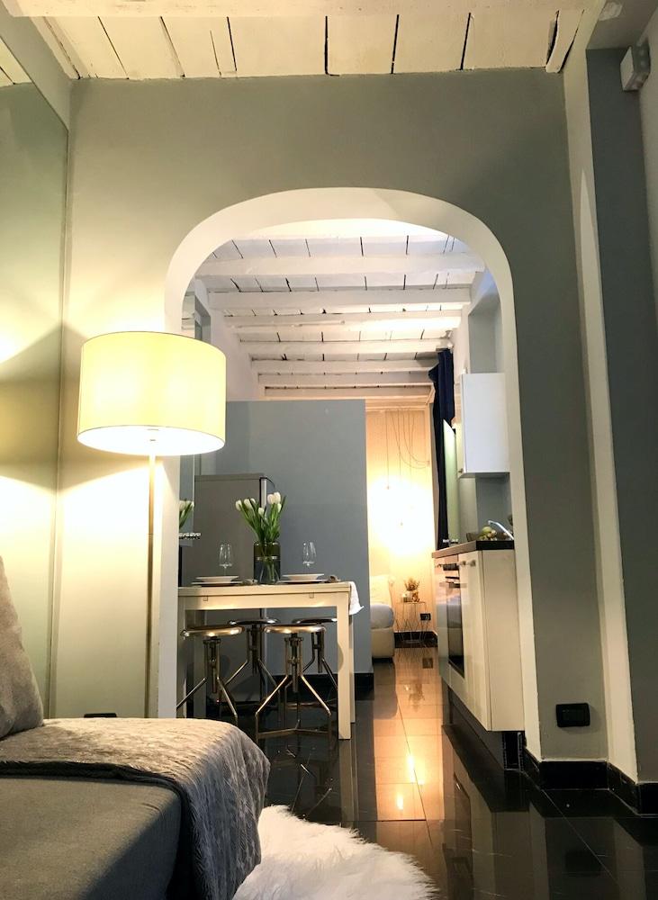 JOIVY Bright Flat In The Centre