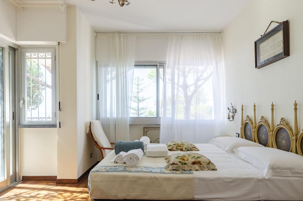 JOIVY Flat W/Terrace & Sea View