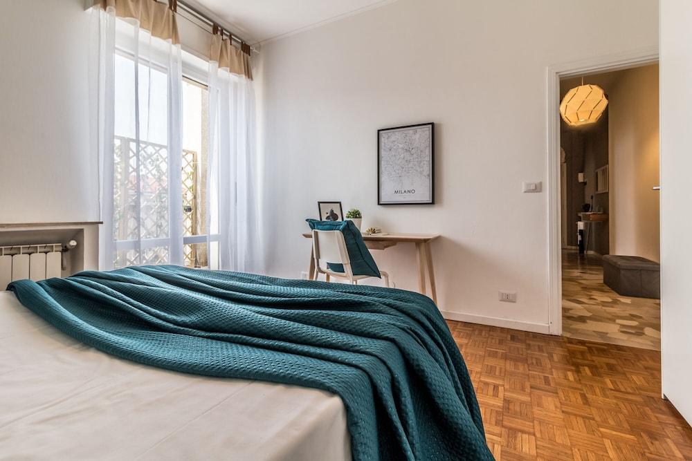 JOIVY Modern 1-Bed Flat W/Balcony