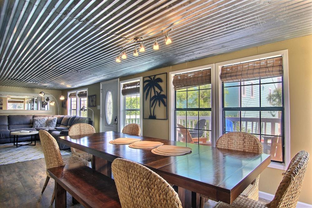 4 Palms by Silver Sands Vacation Rentals
