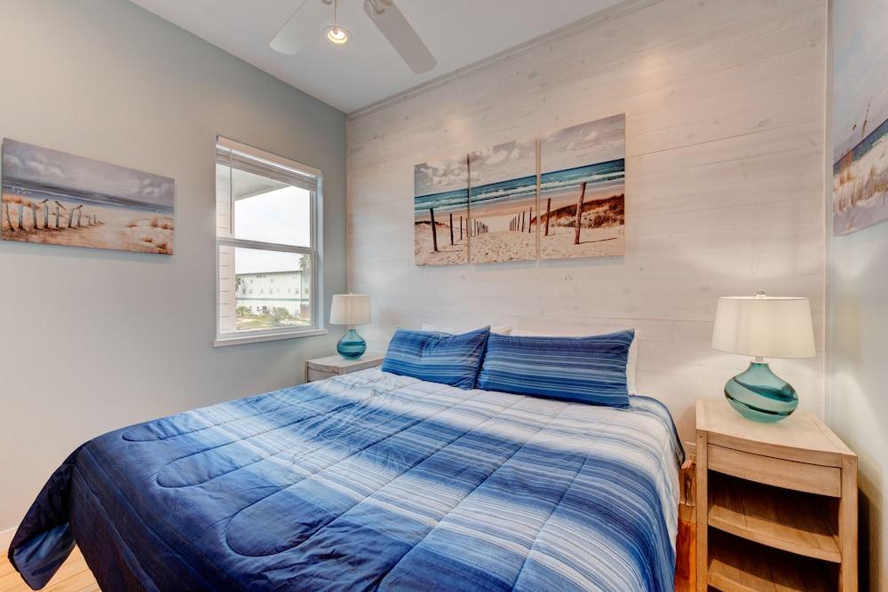 Highway 9 @ Sandcastle Cove