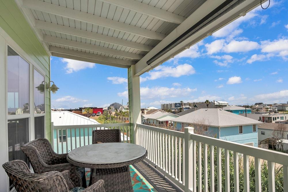 Nauti Beach by Silver Sands Vacation Rentals