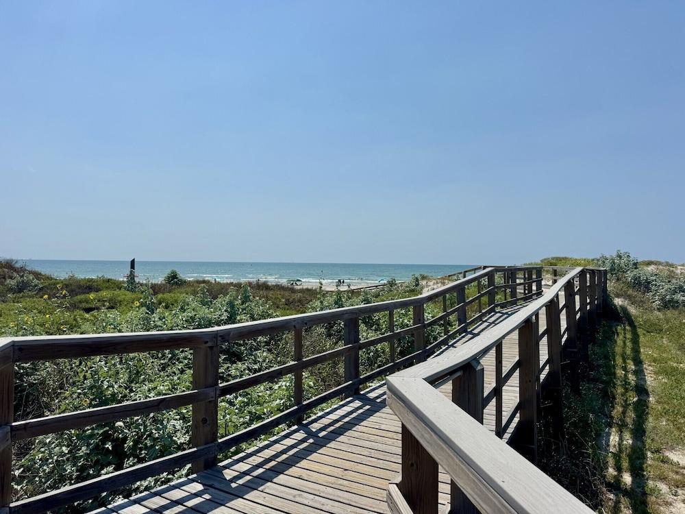 Pearl Marlin by Silver Sands Vacation Rentals