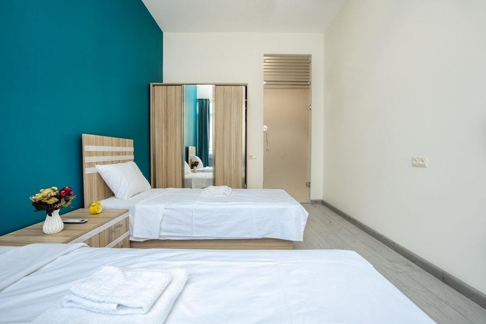 Stay Inn on Yekmalyan St